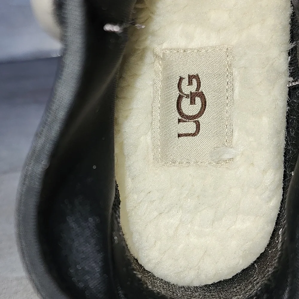 UGG Wild Dove Droplet Rain Boot Women's Size 6 S/N 1130831